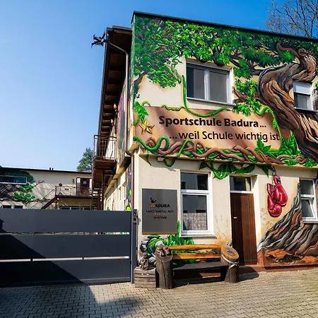 White Der Sportschule Badura Apartment